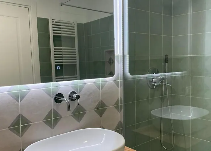 Rch House 4*
